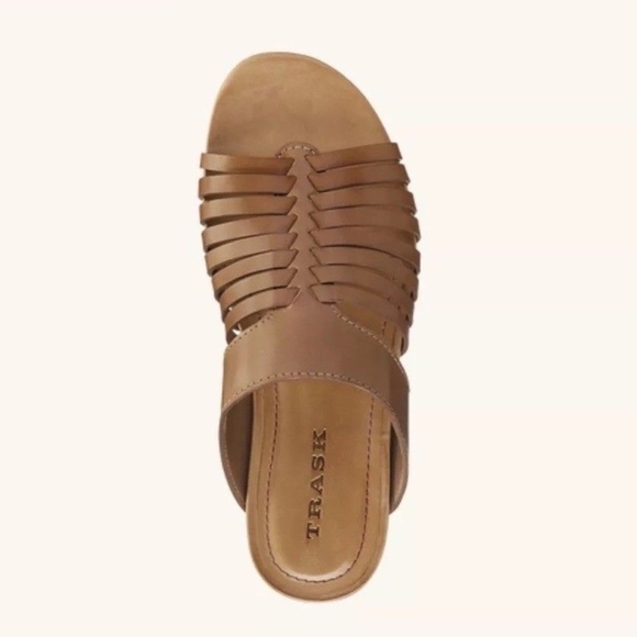 Trask Sandra Sandals sz 7 slip-on metallic gold comfy hand  Trask | Sandra Sandal Size 7 Brown Leather Cushion